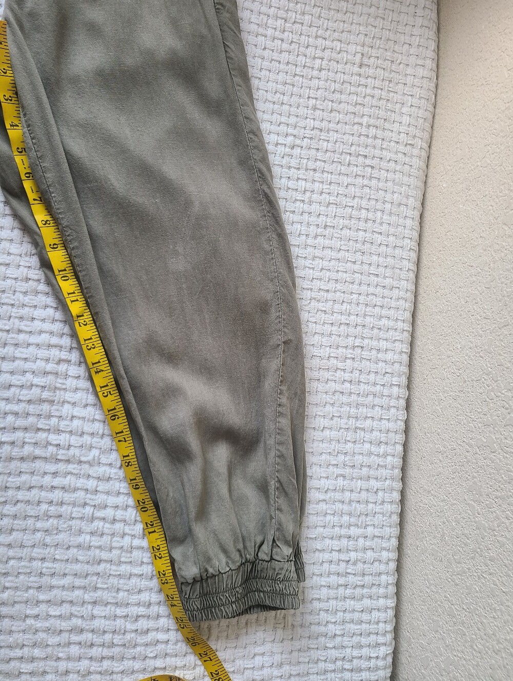 Cloth & Stone Olive Drawstring Jogger Pants Women's Size M - Picture 8 of 10
